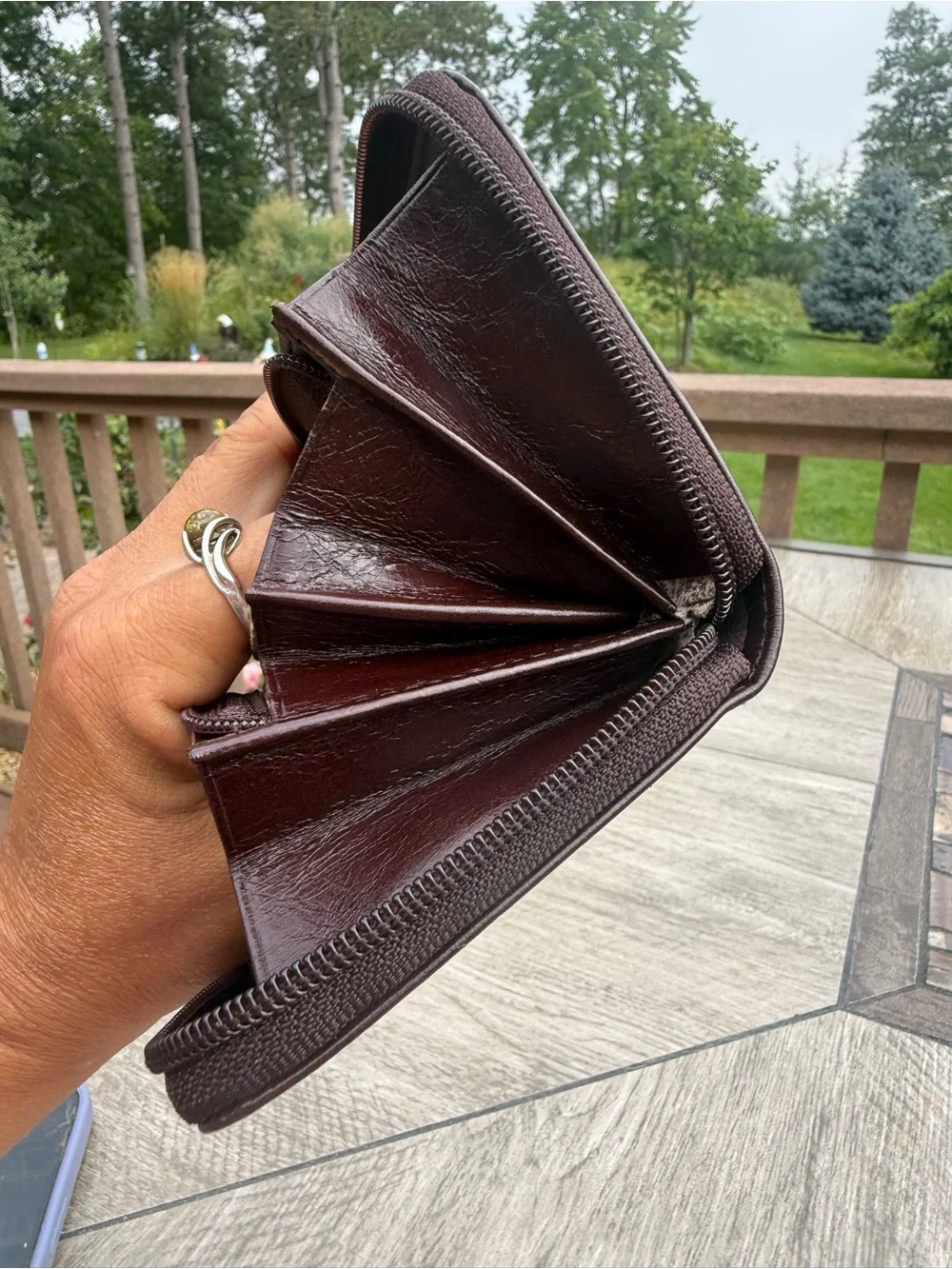 EUC Vintage HOBO Max Large Zip Around Continental Wallet features